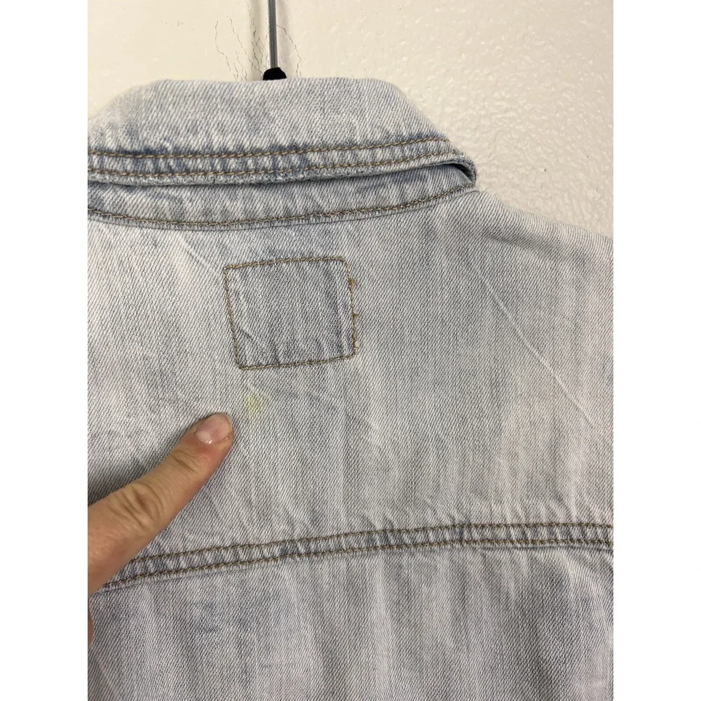 American Eagle Jean Jacket Womens Size Small‎ Light Wash Denim